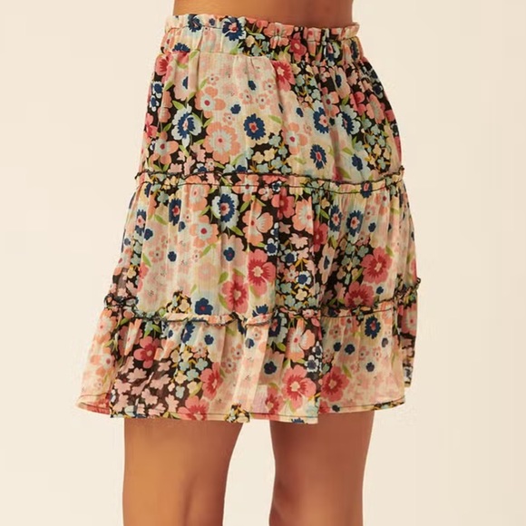 PROMESA FLORAL TOP & SKIRT SET ❤️NEW COLLECTION IN STORES❤️ - Picture 5 of 7